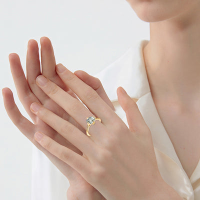 Simple sparkling Sterling Silver ring